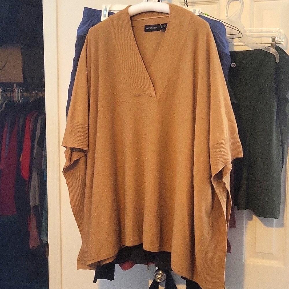 Poncho sweater 2-3X